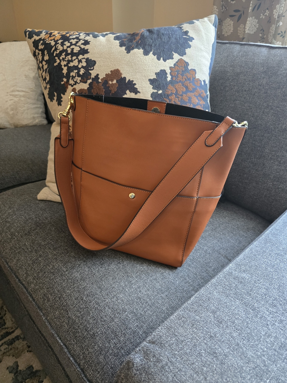 Shoulder Tote Bag - Tan